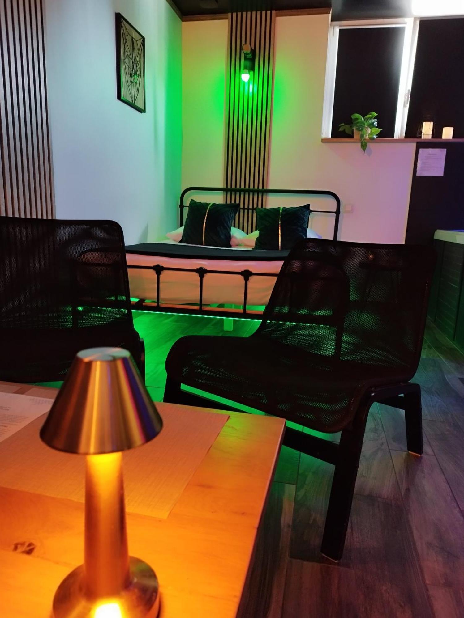Autrement Spa Avelin 外观 照片